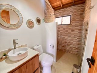 Foto 10 de Casa para Arriendo Amoblado en Medellín Las Palmas