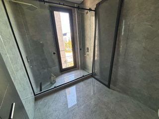 Foto 20 de Casa 6 Amb a Estrenar en Venta, Lote Al Lago en Barrio Marinas. Puertos del Lago