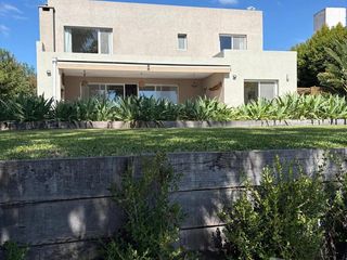 Foto 18 de Casa en Alquiler en San Rafael - Villanueva