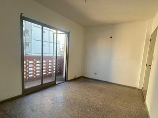 Foto 1 de ALQUILER • BALVANERA • 3 AMBIENTES