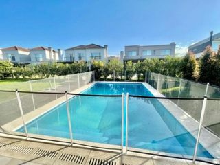 Foto 1 de Casa en Alquiler Anual Amoblada 4 Amb con Piscina Las Tipas Nordelta Tigre