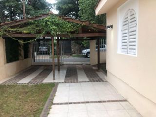 Foto 14 de 4 Dorm - Consultorio Independiente - Escritorio - Quincho - Pileta
