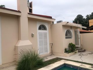 Foto 15 de 4 Dorm - Consultorio Independiente - Escritorio - Quincho - Pileta