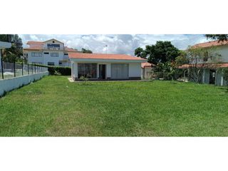 Foto 2 de VENTA LINDA CASA EN EL MEJOR CONDOMINIO DE CHINAUTA CUNDINAMARCA