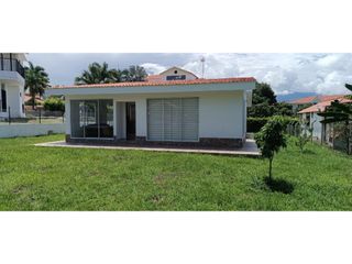 Foto 1 de VENTA LINDA CASA EN EL MEJOR CONDOMINIO DE CHINAUTA CUNDINAMARCA