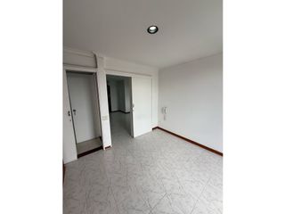 Foto 10 de SE VENDE APTO  -  LOS ALPES
