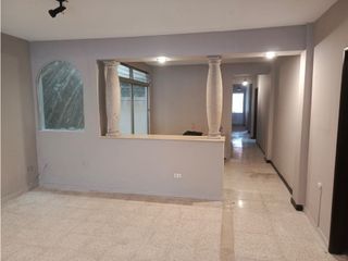 Foto 3 de VENDO DEPARTAMENTO URDESA CENTRAL (EFDELA)