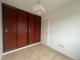 Foto 8 de Departamento en Alquiler en Villa Primera