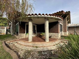 Foto 2 de Casa con Departamento en venta en Quilmes Oeste