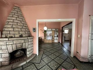 Foto 3 de Casa con Departamento en venta en Quilmes Oeste