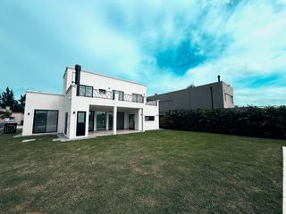 Foto 33 de Venta de casa en San Matías sector Laguna