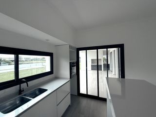 Foto 12 de Venta de casa en San Matías sector Laguna