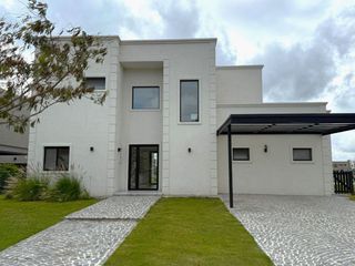 Foto 4 de Venta de casa en San Matías sector Laguna