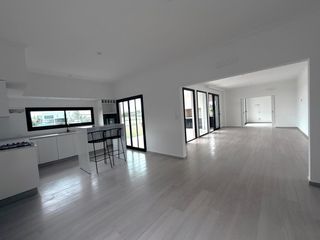 Foto 10 de Venta de casa en San Matías sector Laguna