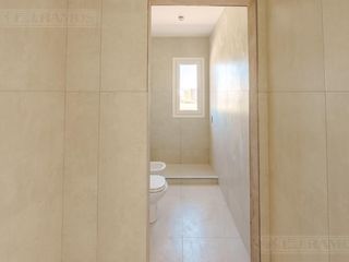Foto 30 de Casa A LA LAGUNA, con 4 suites en venta en VIRAZÓN