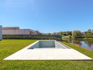 Foto 6 de Casa A LA LAGUNA, con 4 suites en venta en VIRAZÓN