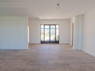 Foto 7 de Casa A LA LAGUNA, con 4 suites en venta en VIRAZÓN