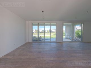 Foto 11 de Casa A LA LAGUNA, con 4 suites en venta en VIRAZÓN