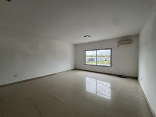 Foto 3 de Oficina en alquiler en Delta Point,  Tigre