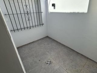 Foto 5 de PH en venta - 2 Dormitorios 1 Baño - 75Mts2 - La Plata