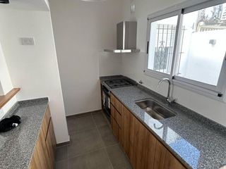 Foto 14 de PH en venta - 2 Dormitorios 1 Baño - 75Mts2 - La Plata