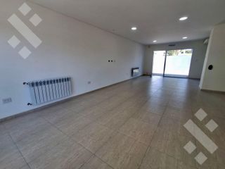 Foto 6 de En Venta, Duplex de 3 Dormitorios, a Estrenar, B° Venezia