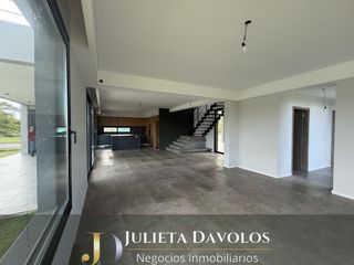 Foto 8 de Casa a la laguna en  Venta  El Canton Barrio Islas-Escobar