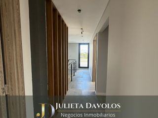 Foto 13 de Casa a la laguna en  Venta  El Canton Barrio Islas-Escobar