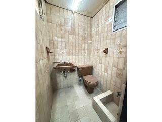 Foto 9 de VENTA CASA LOTE BARRIO LORENA LAURELES MEDELLN PARA CONSTRUIR