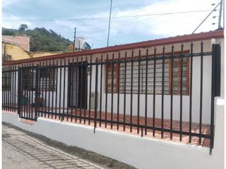 Foto 1 de VENDO CASA TENJO CALLE 3