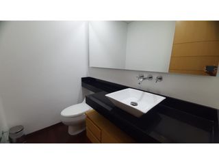 Foto 6 de Apartamento dúplex con terraza para arriendo en Santa Bárbara Alta
