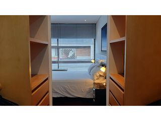 Foto 11 de Apartamento dúplex con terraza para arriendo en Santa Bárbara Alta