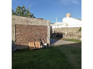 Foto 5 de CASA Y LOCAL EN VENTA BARRIO VILLA RESSIA