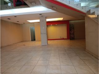 Foto 14 de La Mariscal, Local Comercial en Renta, 600m2, 3 Ambientes