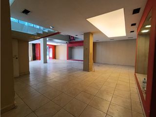 Foto 13 de La Mariscal, Local Comercial en Renta, 600m2, 3 Ambientes