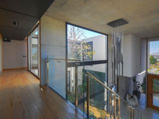 Foto 40 de Exclusiva Casa en Venta El Golf Nordelta Al Agua