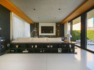 Foto 15 de Exclusiva Casa en Venta El Golf Nordelta Al Agua
