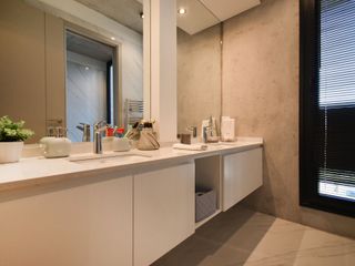 Foto 60 de Exclusiva Casa en Venta El Golf Nordelta Al Agua