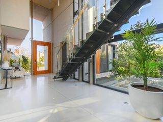 Foto 6 de Exclusiva Casa en Venta El Golf Nordelta Al Agua