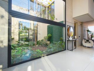 Foto 7 de Exclusiva Casa en Venta El Golf Nordelta Al Agua