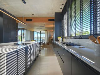 Foto 28 de Exclusiva Casa en Venta El Golf Nordelta Al Agua