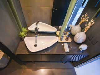 Foto 9 de Exclusiva Casa en Venta El Golf Nordelta Al Agua