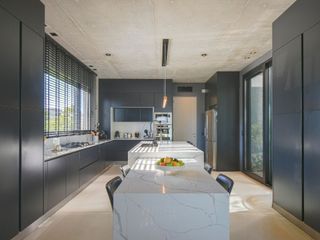 Foto 25 de Exclusiva Casa en Venta El Golf Nordelta Al Agua