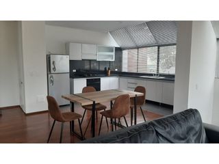 Foto 3 de Apartamento dúplex con terrazas para arriendo en Santa Bárbara Alta