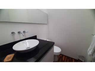 Foto 9 de Apartamento dúplex con terrazas para arriendo en Santa Bárbara Alta