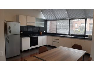 Foto 8 de Apartamento dúplex con terrazas para arriendo en Santa Bárbara Alta