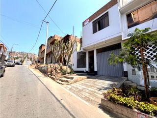 Foto 1 de SE VENDE CASA EN VENTANILLA VILLA LOS REYES
