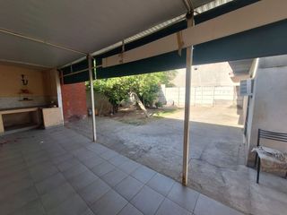 Foto 3 de VENTA CASA 3 DORMITORIOS PEDRO LEON GALLO-LUGONES