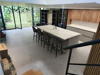 Foto 1 de Acogedora Casa Reformada Envig Montessori  1530 Mill