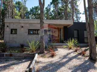 Foto 1 de Venta casa Villa Robles Barrio 1 Lote 376